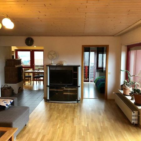 Natuerlicher Holzkomfort Im Hessischen Kegelspiel Hünfeld Esterno foto